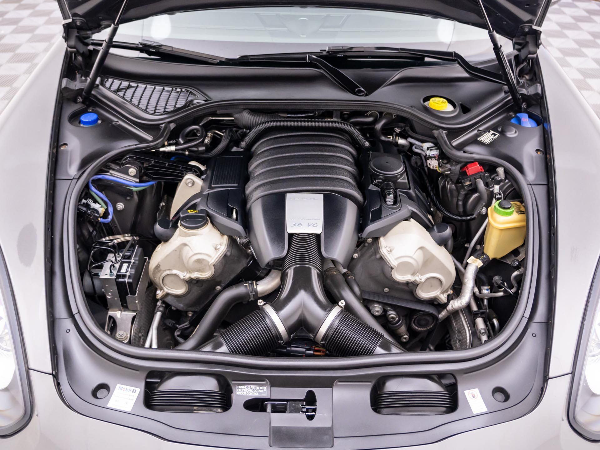 Used 2015 Porsche Panamera image 31