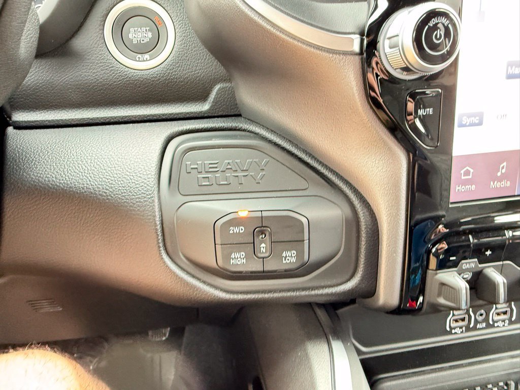 New 2026 RAM 3500 Big Horn AWD/4WD image 27