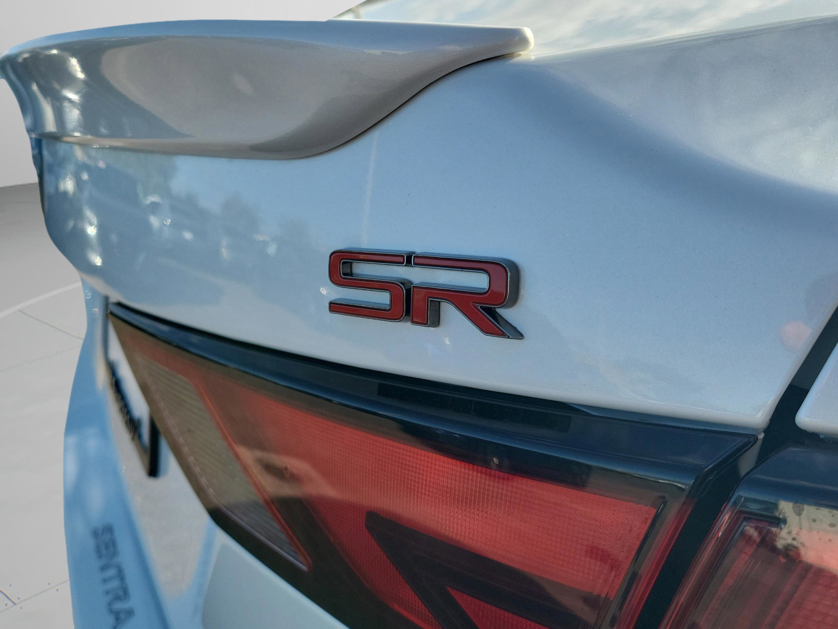 Used 2025 Nissan Sentra SR w/ SR Premium Package image 36