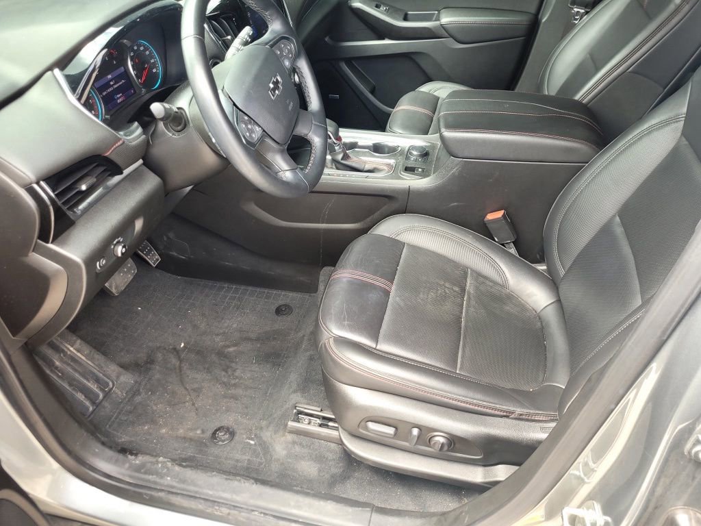 Used 2023 Chevrolet Traverse RS FWD image 10