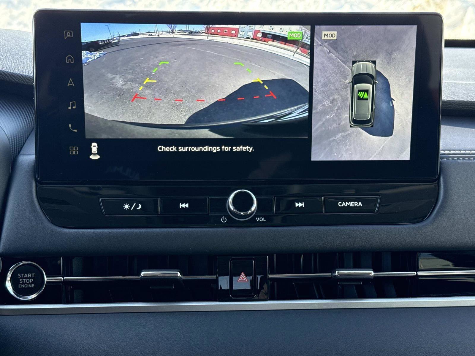 Used 2025 Mitsubishi Outlander SE image 4