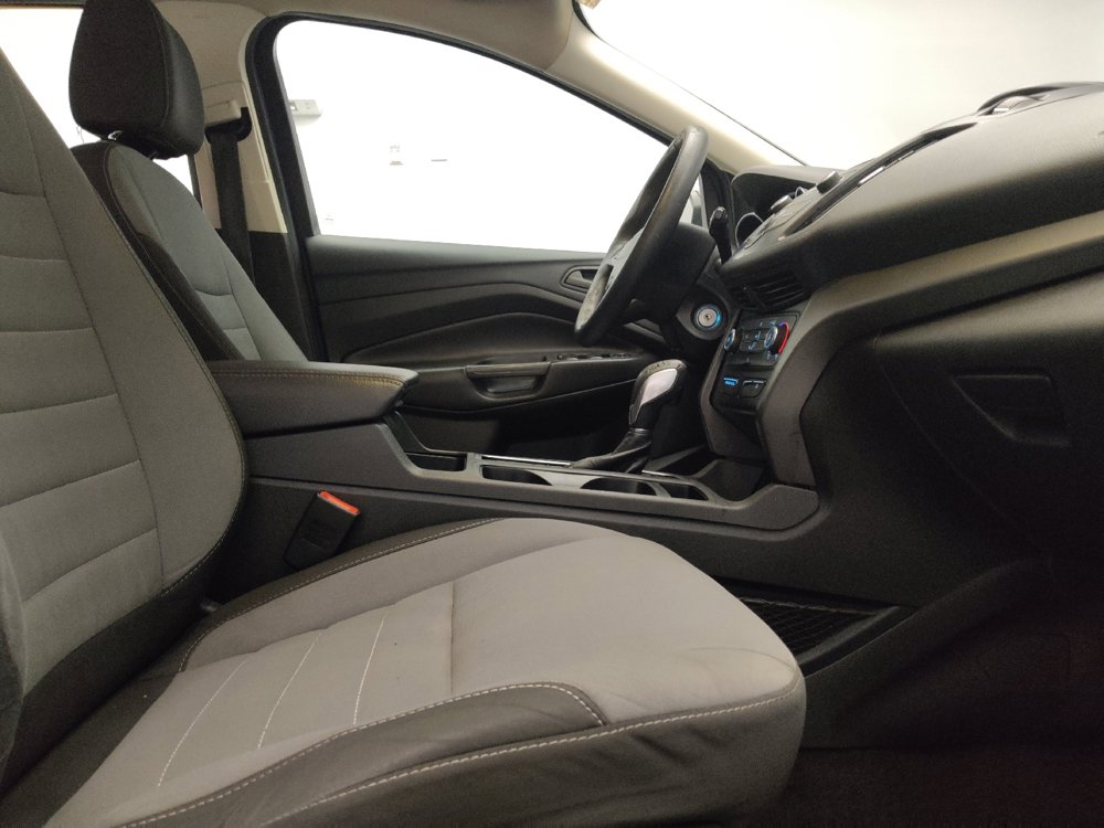 Used 2017 Ford Escape S FWD image 21
