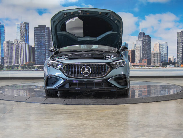 New 2027 Mercedes-Benz E 53 AMG e 4MATIC Wagon image 4