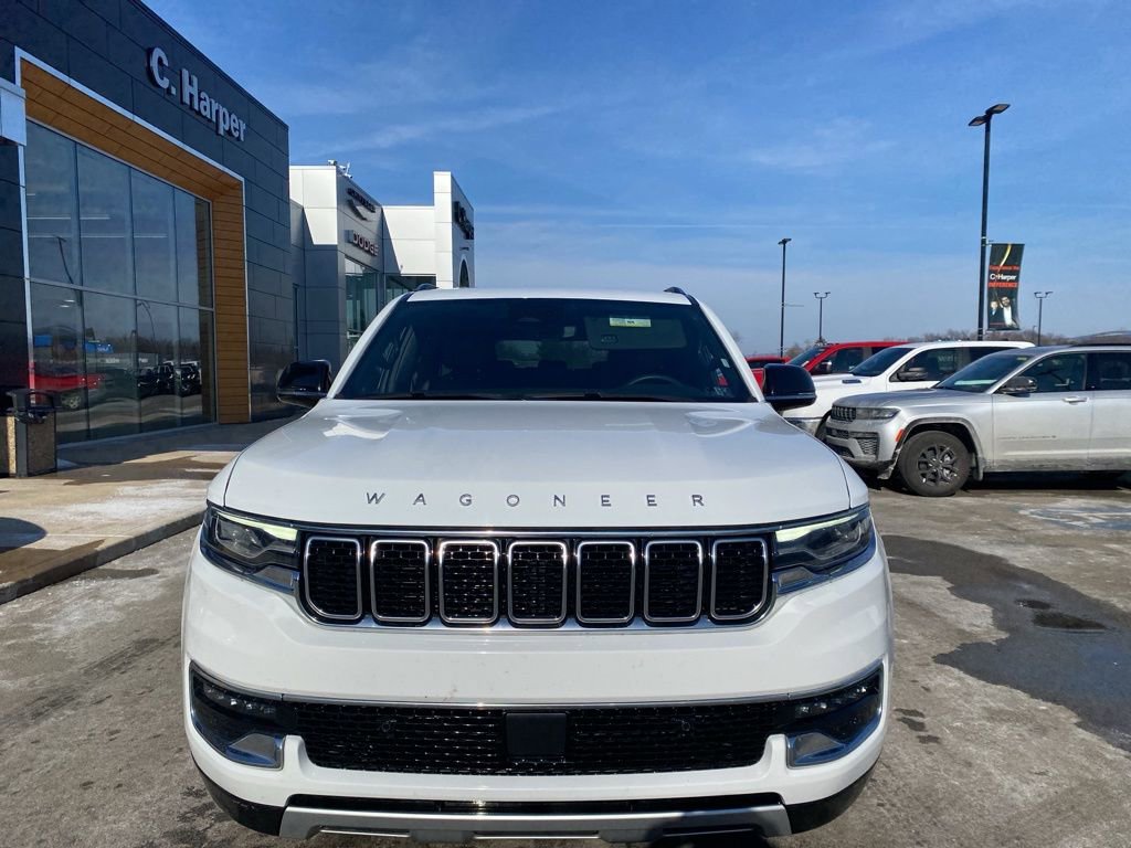 Used 2024 Jeep Wagoneer L Series II w/ Flexible Seating Group image 5