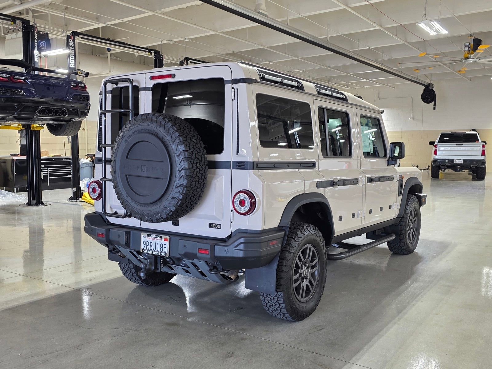 Used 2024 INEOS Grenadier Fieldmaster Edition image 7