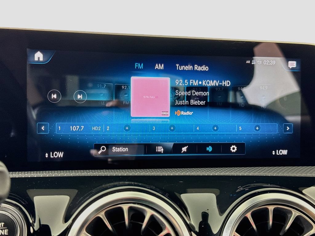Used 2019 Mercedes-Benz A 220 4MATIC image 32