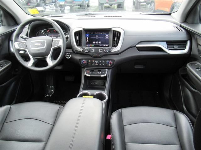 Used 2023 GMC Terrain SLT w/ Tech Package FWD image 13