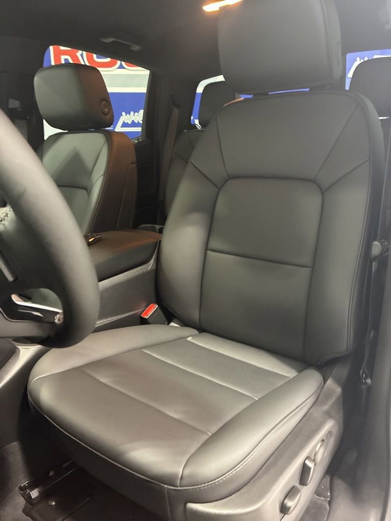New 2025 Chevrolet Colorado Trail Boss w/ Midnight Edition AWD/4WD image 23