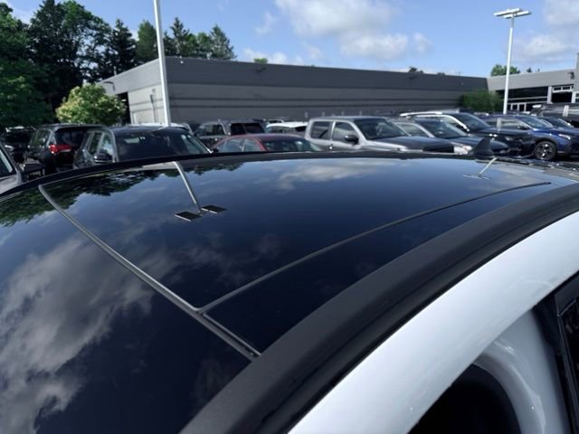 Used 2024 Ford Escape ST-Line w/ Tech Pack #1 AWD/4WD image 10