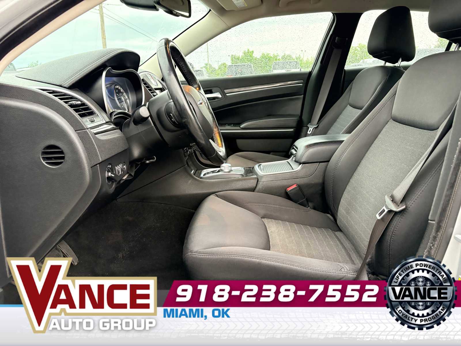 Used 2022 Chrysler 300 Touring w/ Sport Appearance Package RWD image 10