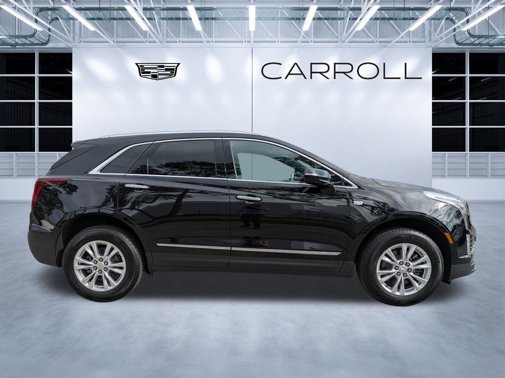 Certified 2025 Cadillac XT5 Luxury image 3