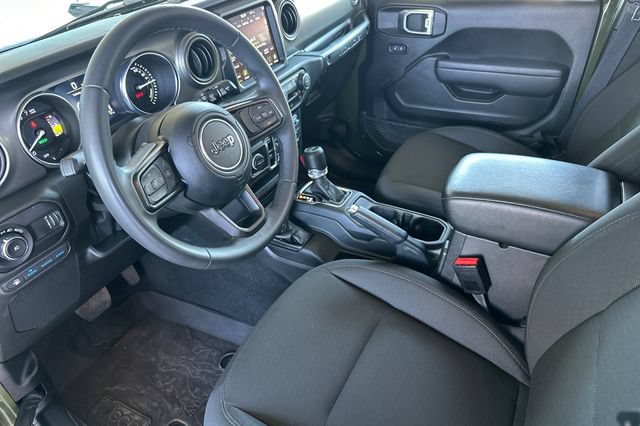 Certified 2023 Jeep Wrangler Unlimited w/ 8.4" Radio Group AWD/4WD image 2