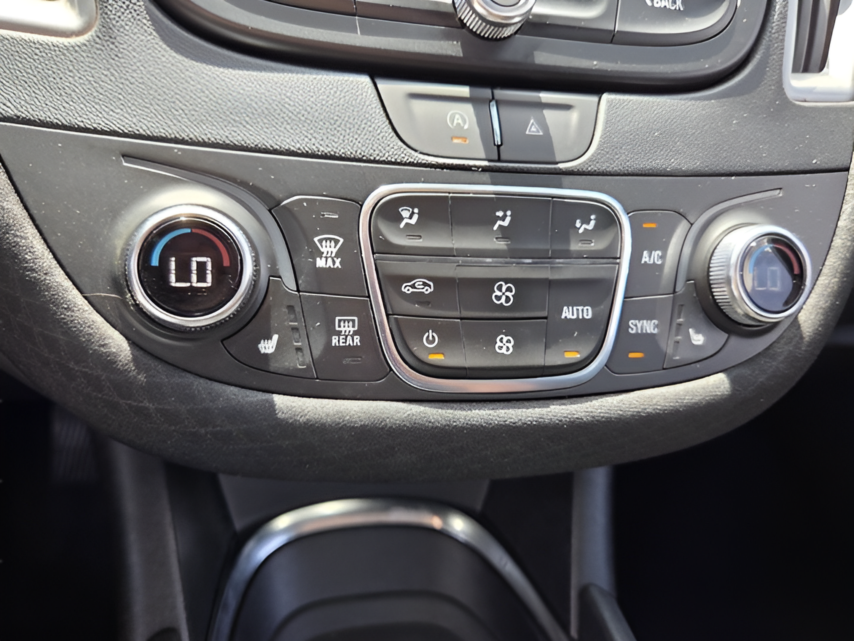 Used 2024 Chevrolet Malibu LT FWD image 20