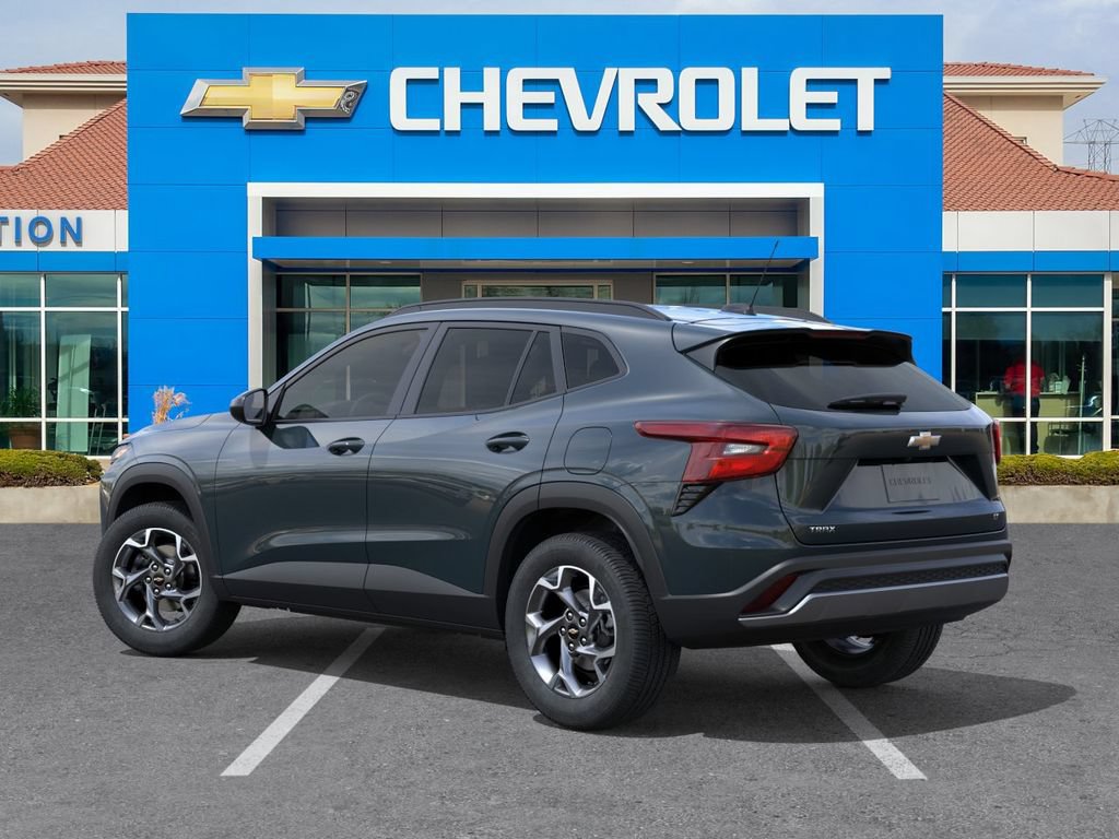 New 2026 Chevrolet Trax LT w/ LT Convenience Package FWD image 3