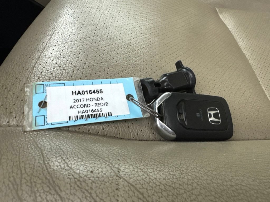 Used 2017 Honda Accord EX-L image 31