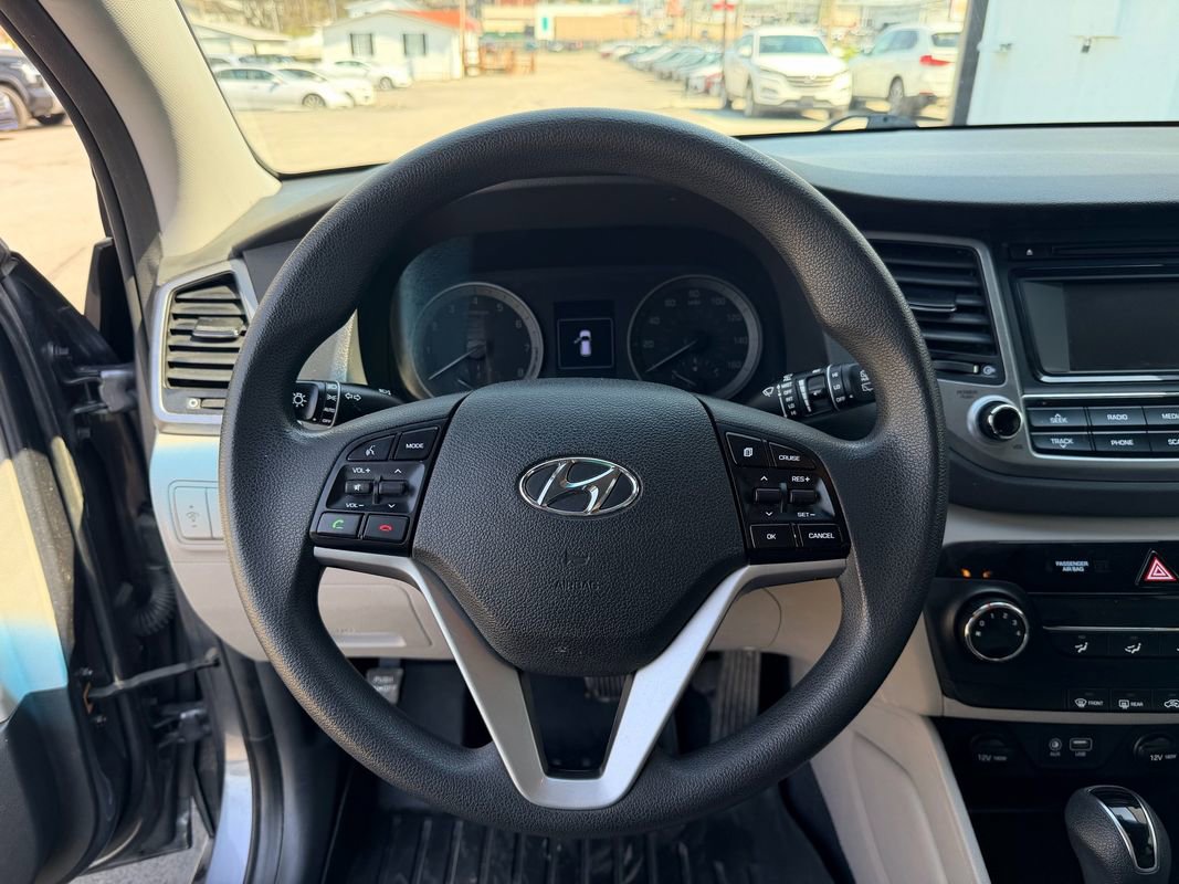 Used 2018 Hyundai Tucson SE AWD/4WD image 17
