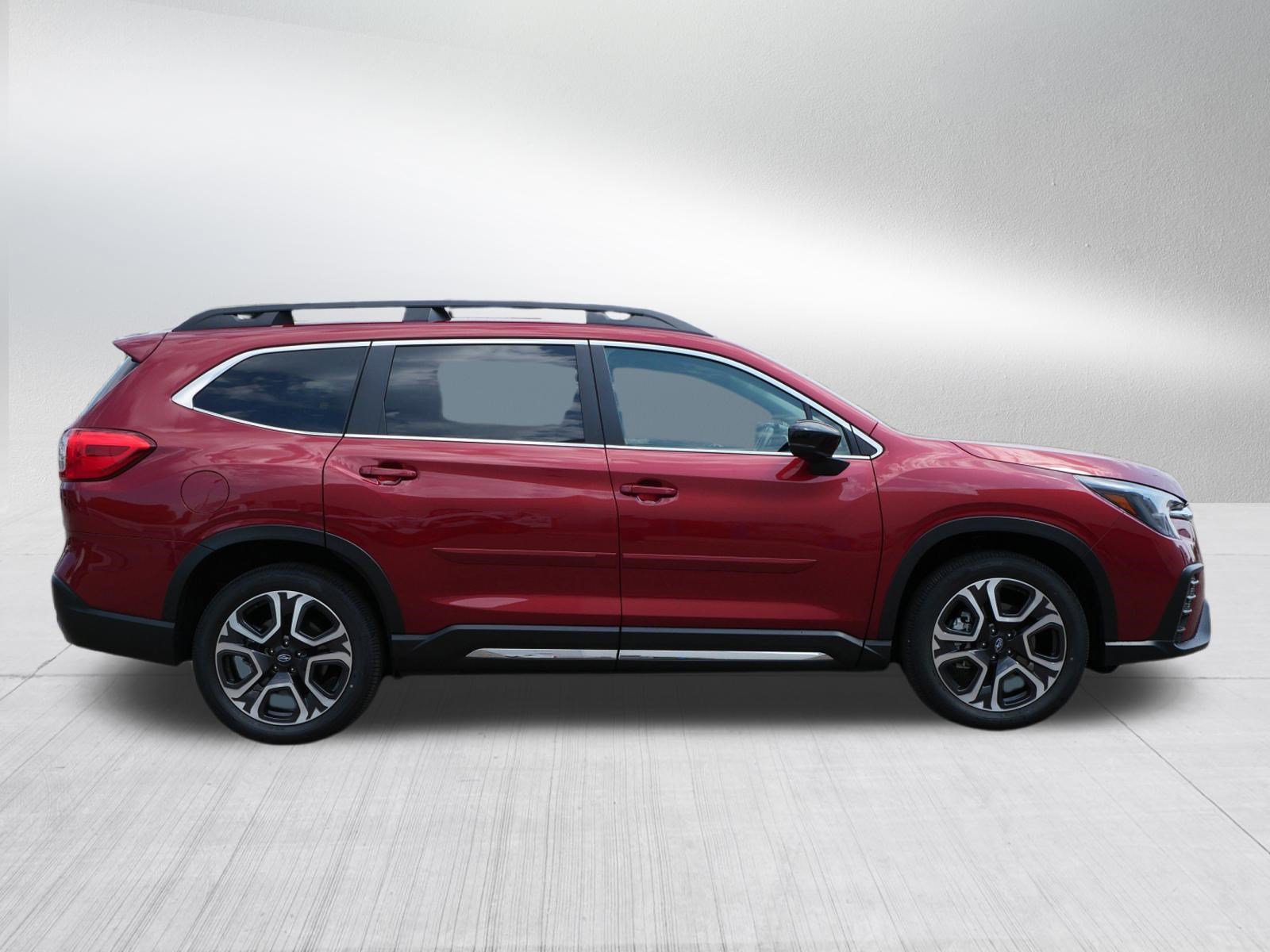 Used 2024 Subaru Ascent Limited AWD/4WD image 8