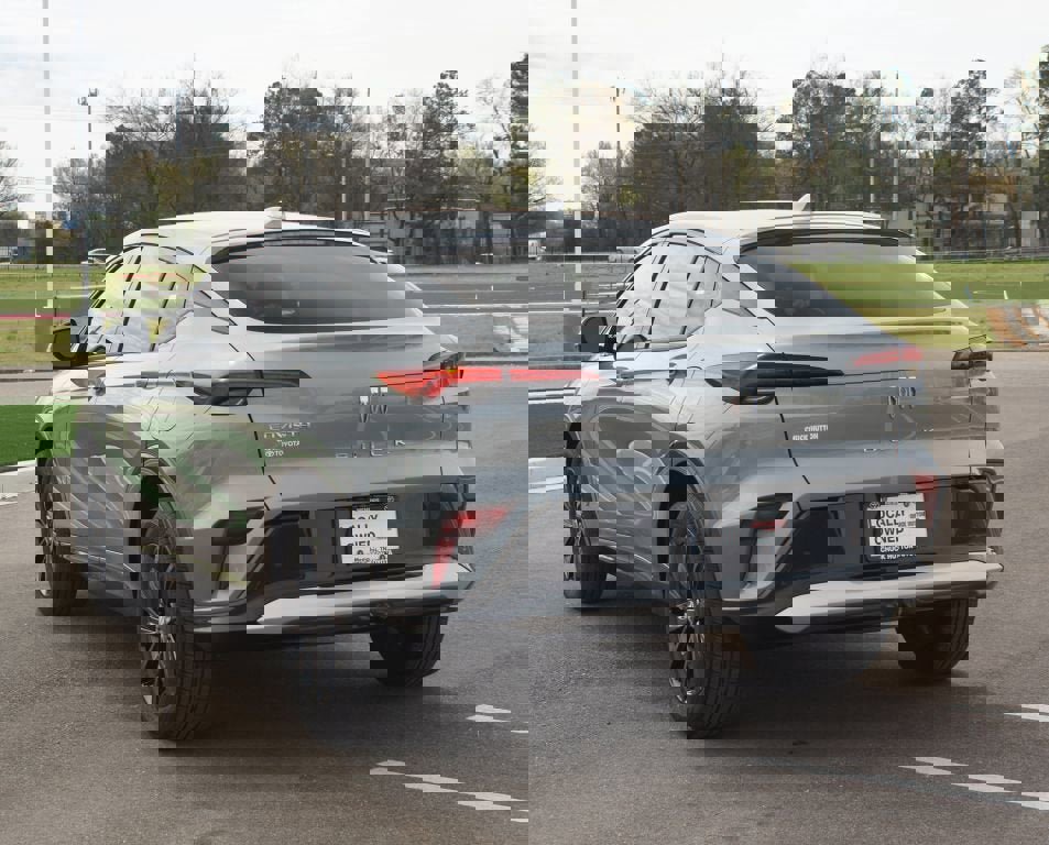 Used 2025 Buick Envista Sport Touring w/ Convenience I Package image 16