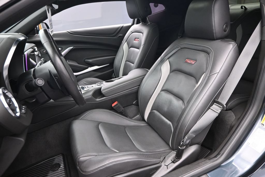 Used 2019 Chevrolet Camaro SS RWD image 17