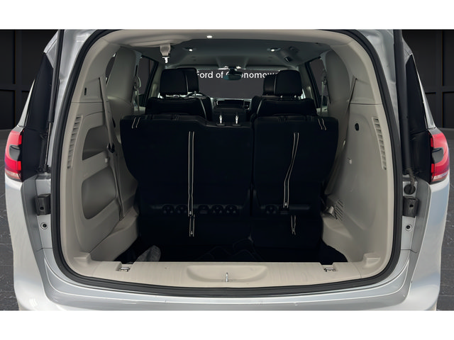 Used 2024 Chrysler Pacifica Touring-L FWD image 27