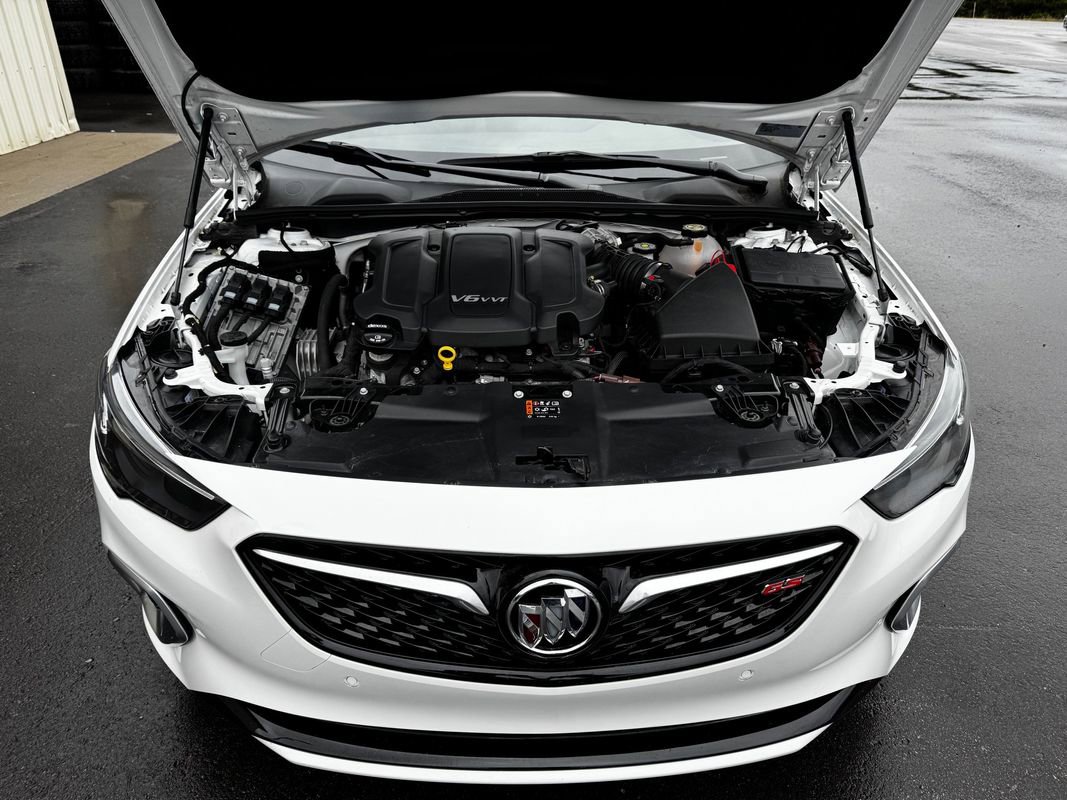 Used 2020 Buick Regal GS image 9