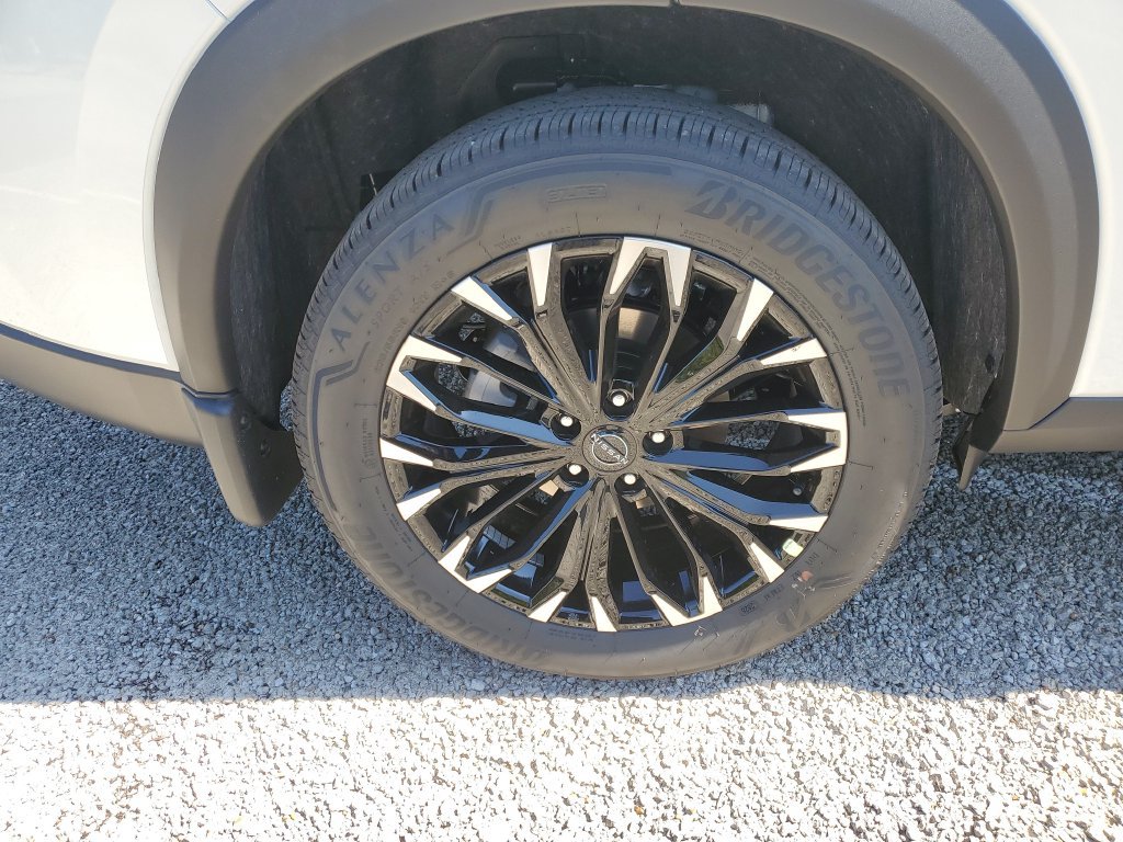 New 2026 Nissan Rogue Dark Armor FWD image 5