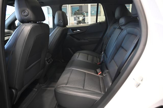New 2026 Chevrolet Equinox LT w/ Convenience Package II FWD image 11