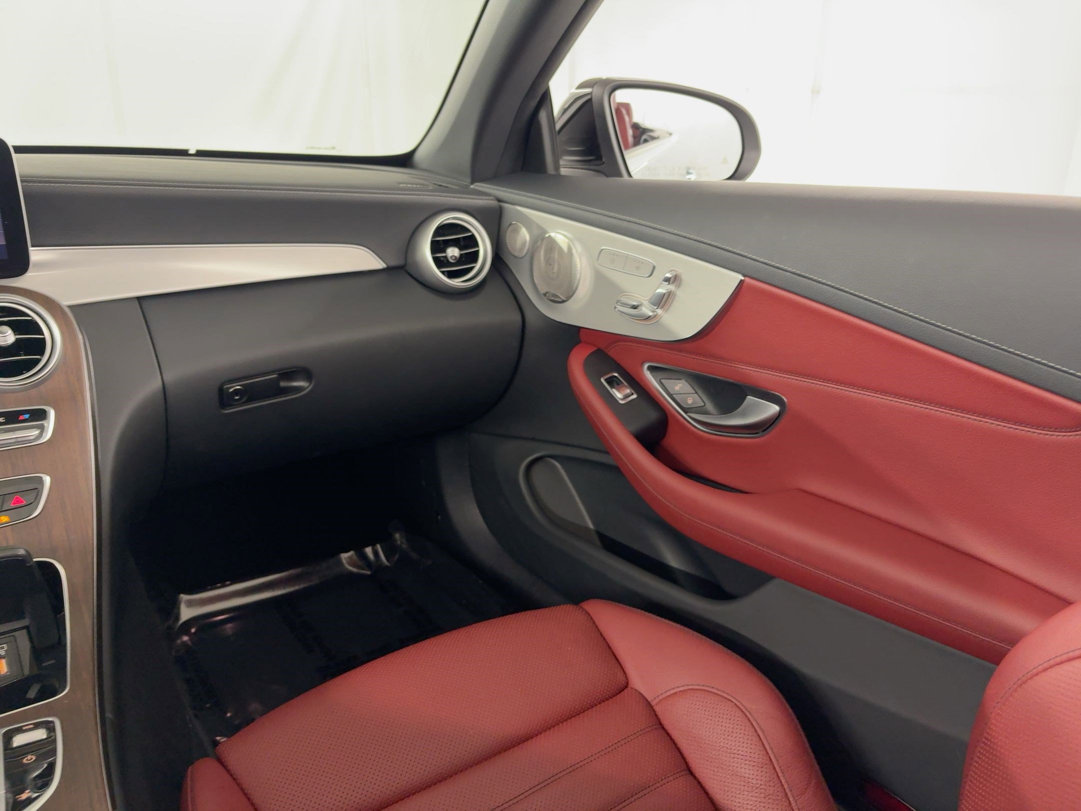 Certified 2023 Mercedes-Benz C 300 Cabriolet image 29