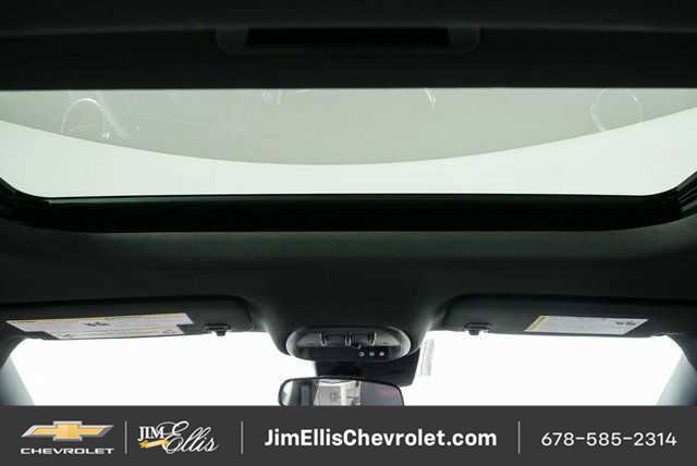 New 2026 Chevrolet Trax RS w/ Sunroof Package FWD image 16