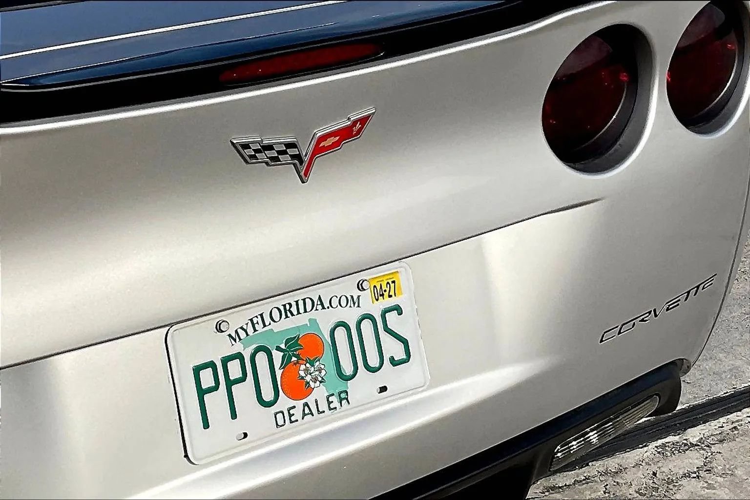 Used 2005 Chevrolet Corvette Coupe w/ Preferred Equipment Group RWD image 21