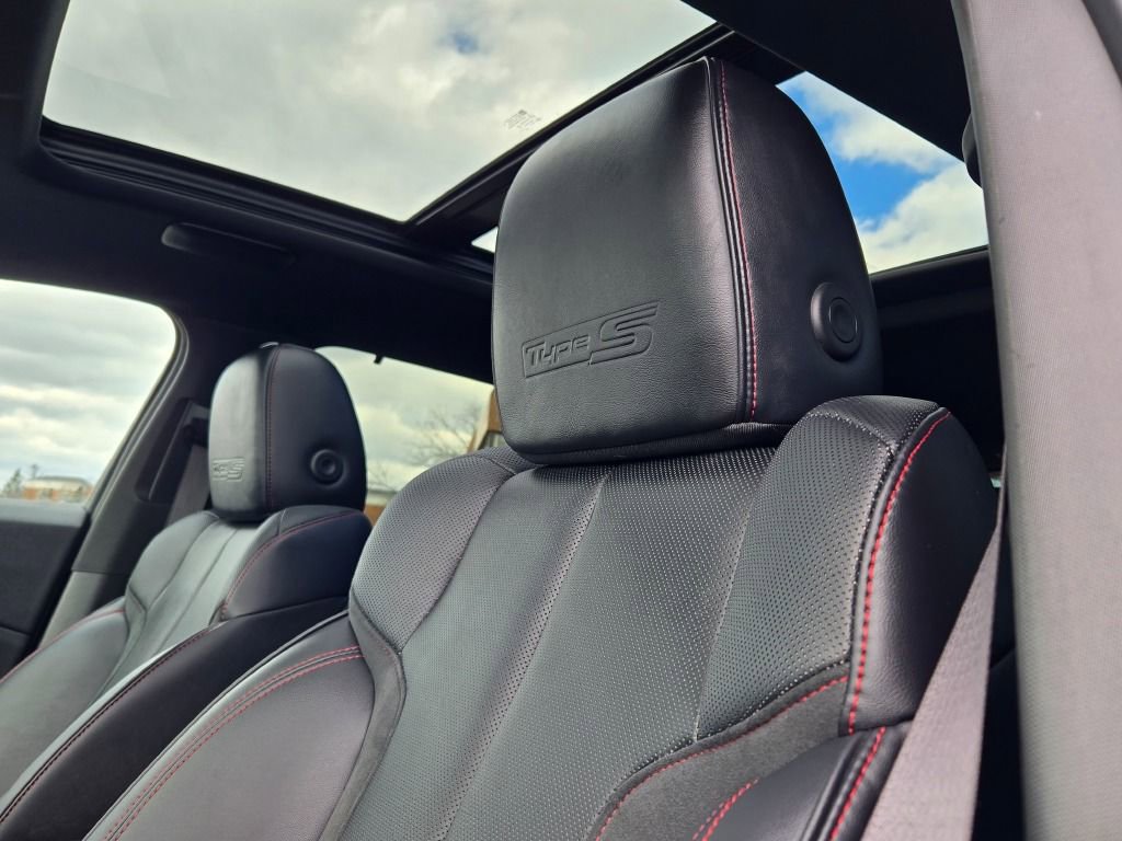 Used 2024 Acura ZDX Type S image 3