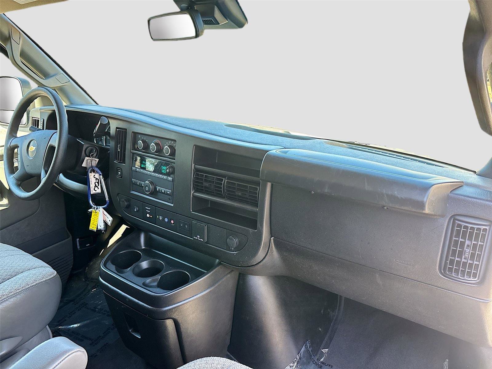 Used 2023 Chevrolet Express 3500 LT w/ LT Preferred Equipment Group image 28