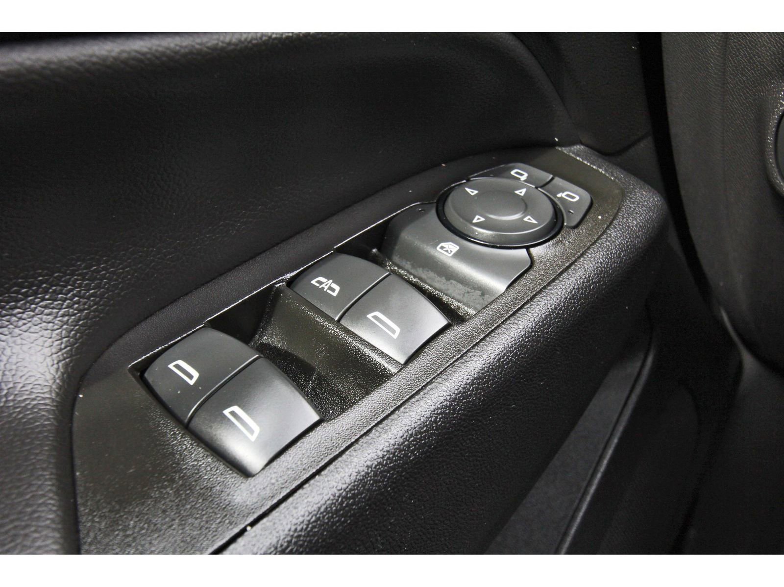 Used 2021 Chevrolet Equinox LT image 23