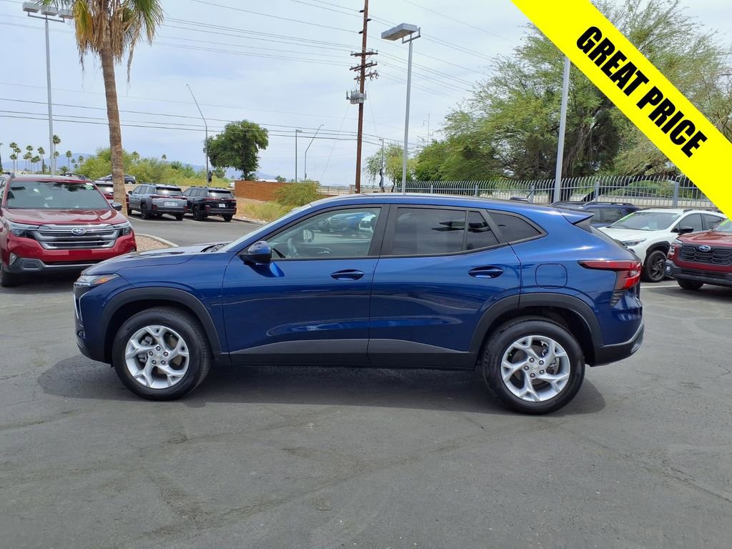 Used 2024 Chevrolet Trax LS w/ LS Convenience Package FWD image 13