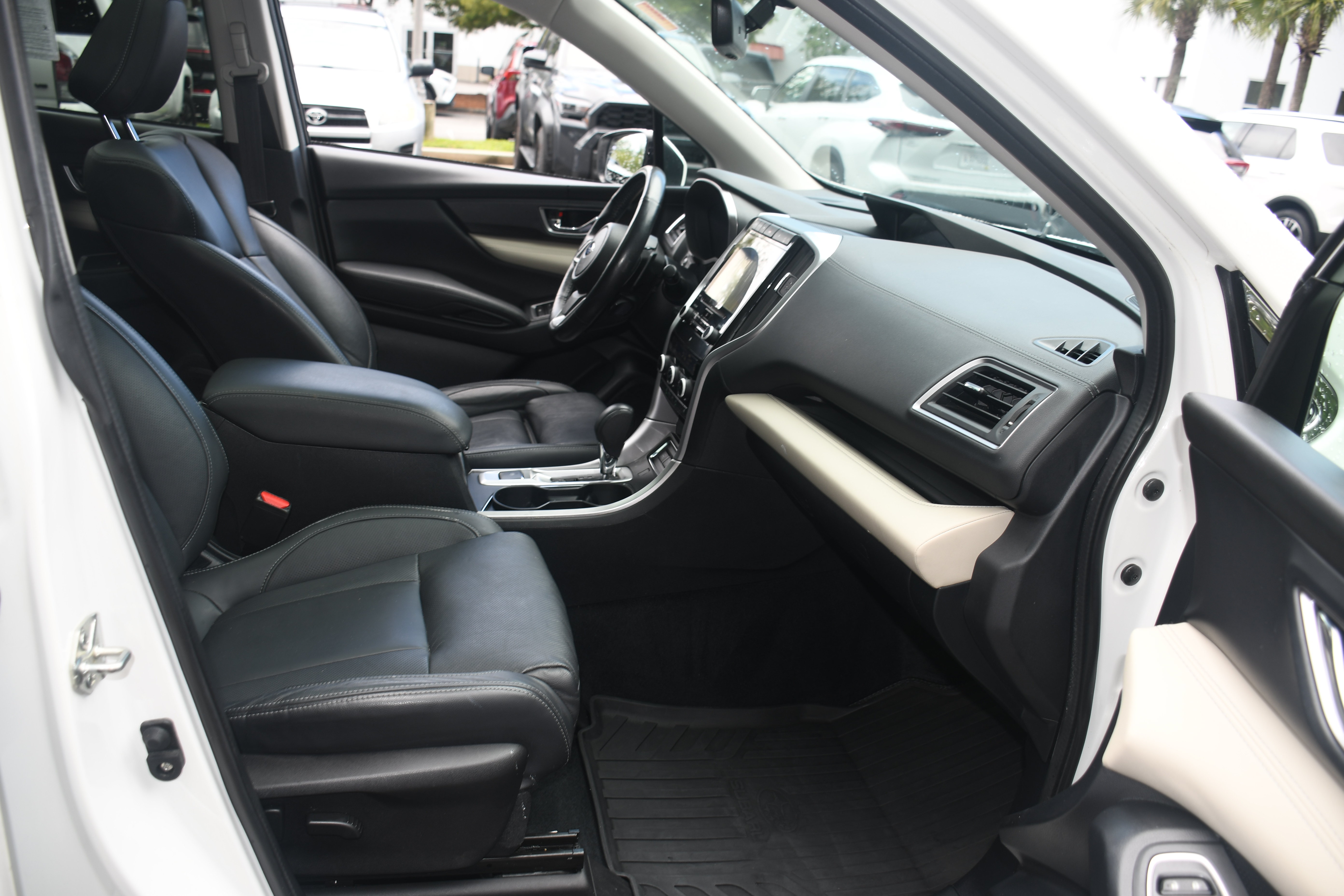 Used 2020 Subaru Ascent Limited w/ Technology Package AWD/4WD image 25