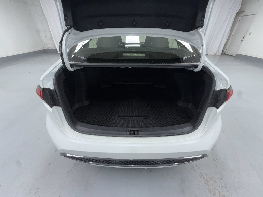 Used 2022 Toyota Corolla SE FWD image 16