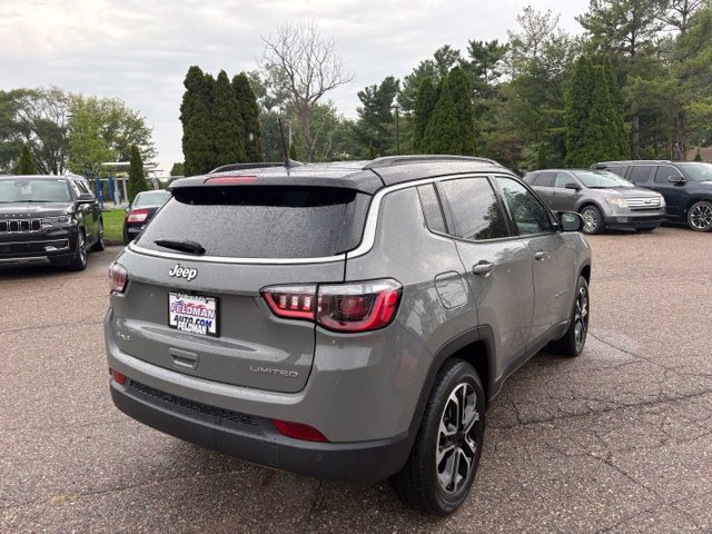 Used 2024 Jeep Compass Limited AWD/4WD image 5