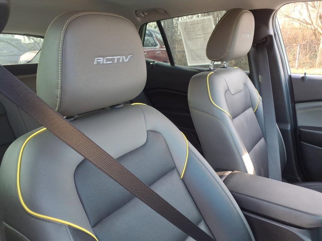 Used 2024 Chevrolet Trax ACTIV w/ Sunroof Package image 24