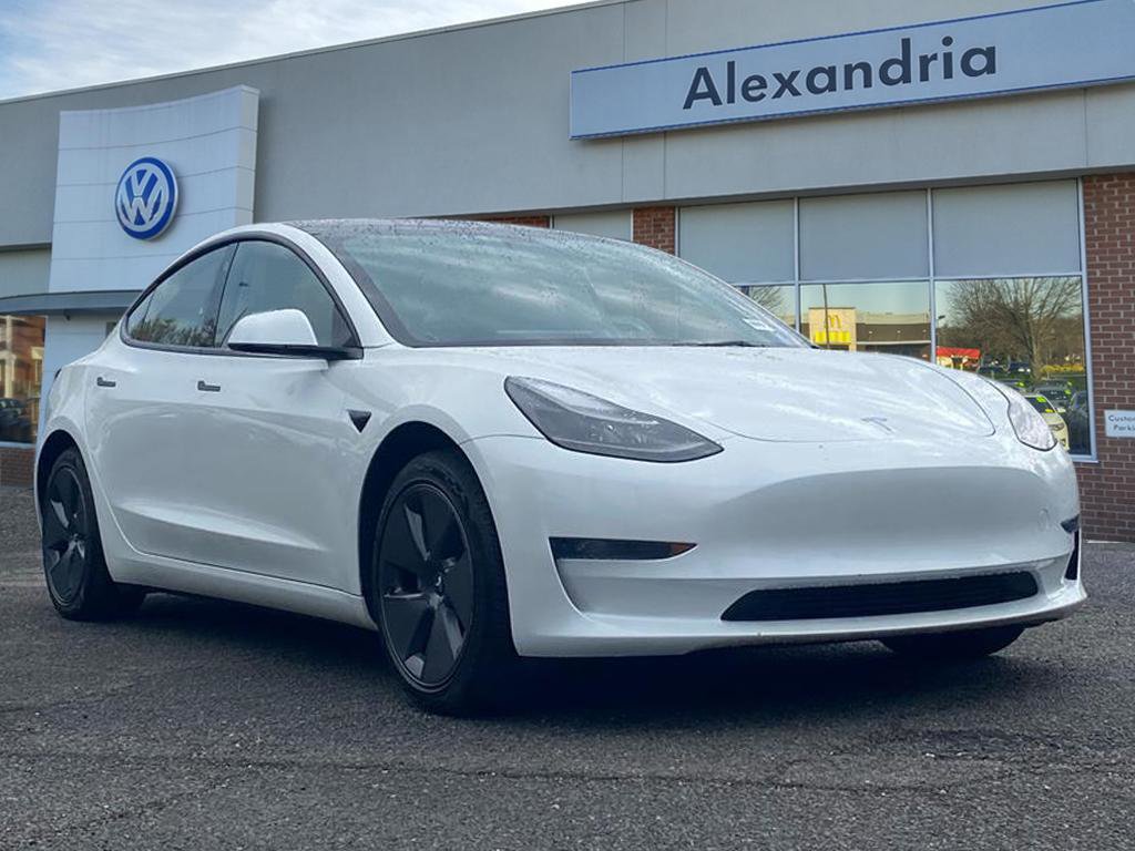 Used 2023 Tesla Model 3 Standard Range RWD image 1
