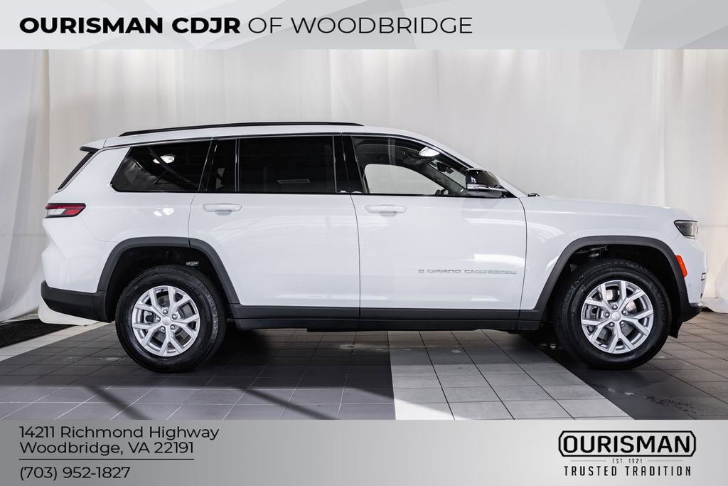 Certified 2024 Jeep Grand Cherokee L Limited w/ Luxury Tech Group II image 3