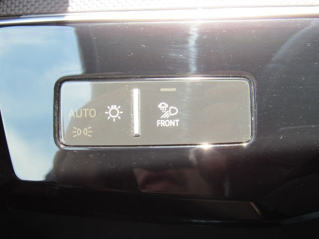 Used 2023 Audi e-tron S Premium Plus w/ Black Optic Package AWD/4WD image 39