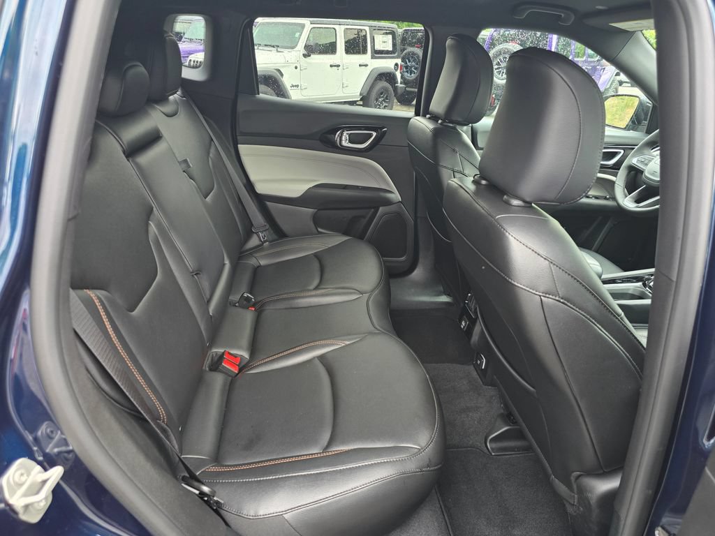 Used 2024 Jeep Compass Limited AWD/4WD image 25