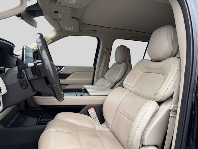Used 2019 Lincoln Navigator L Reserve w/ Cargo Package AWD/4WD image 11