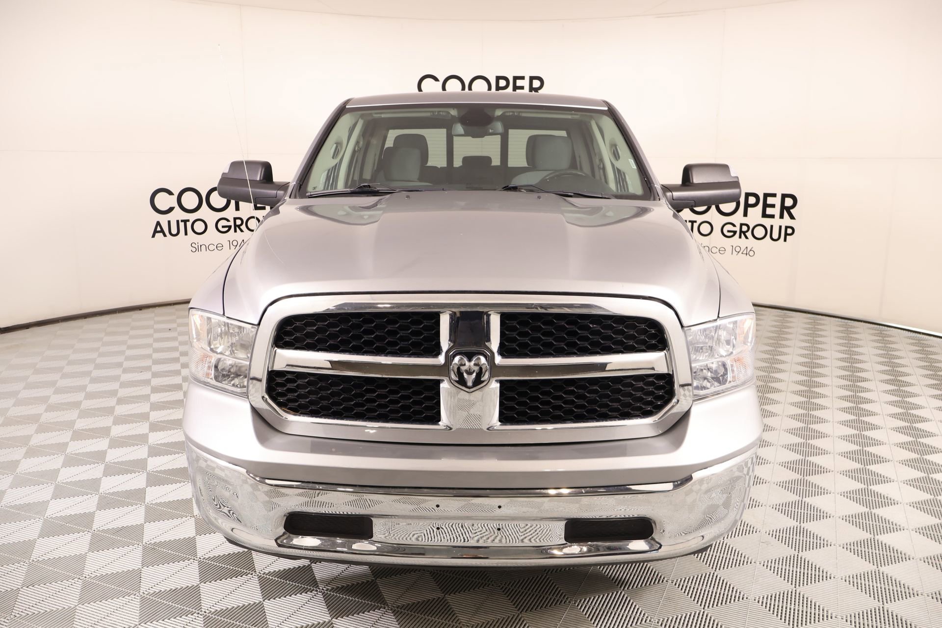 Used 2023 RAM 1500 Classic SLT w/ Trailer & Traction Group AWD/4WD image 9