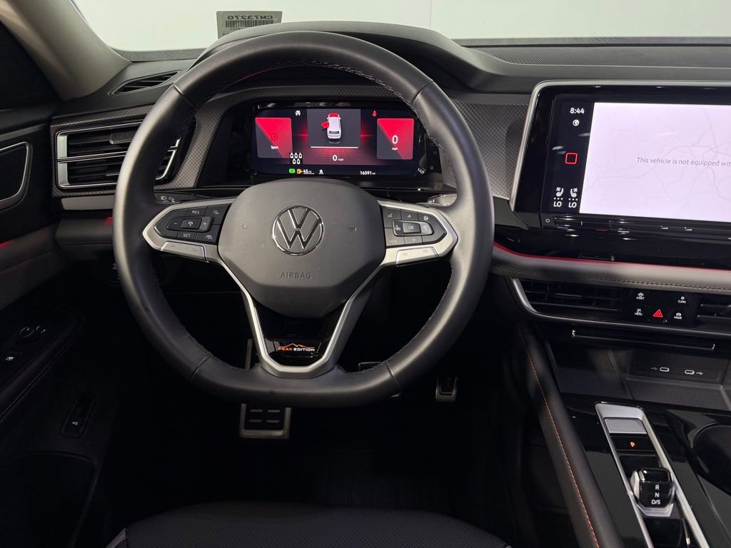 Used 2024 Volkswagen Atlas Peak Edition SE AWD/4WD image 12
