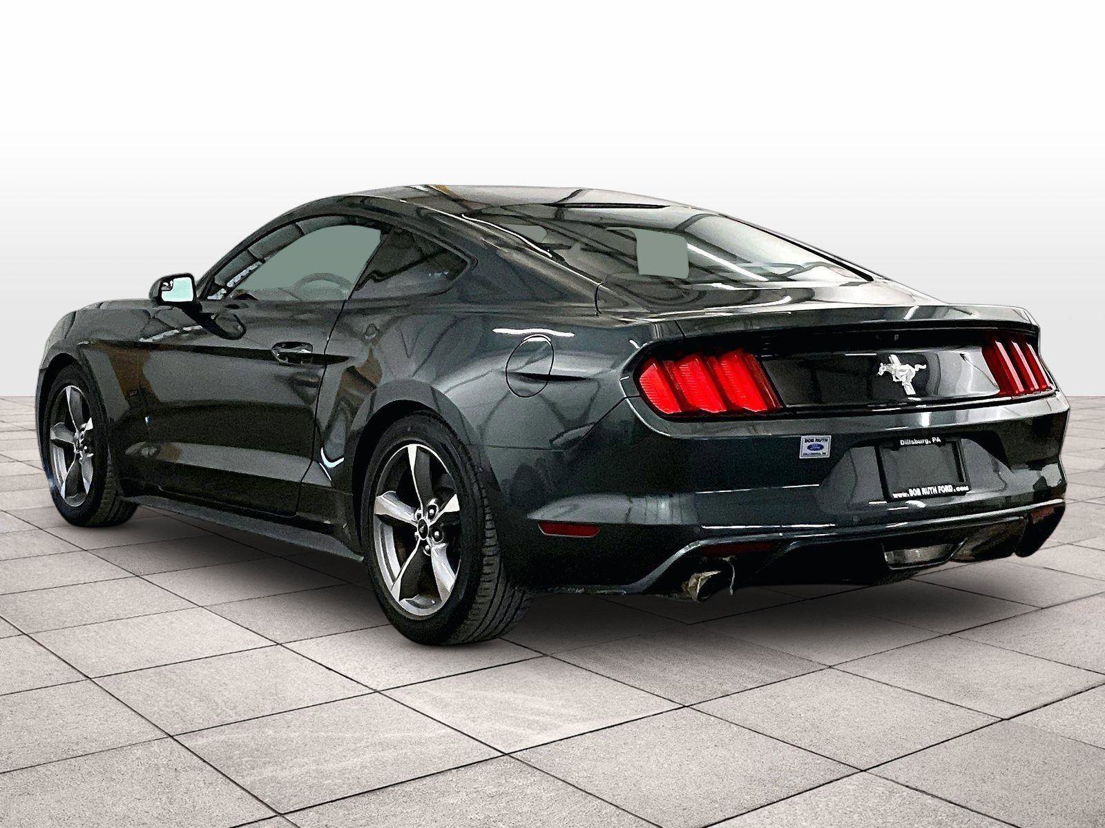Used 2016 Ford Mustang Coupe w/ Equipment Group 051A RWD image 10