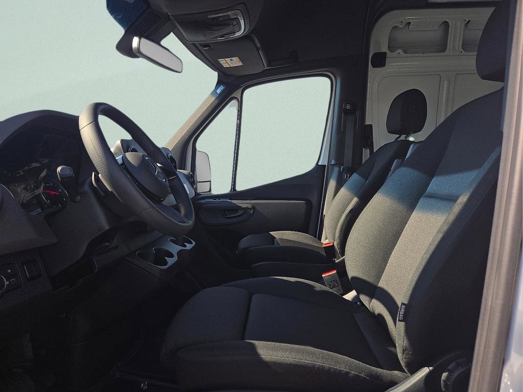 New 2025 Mercedes-Benz Sprinter 2500 image 14