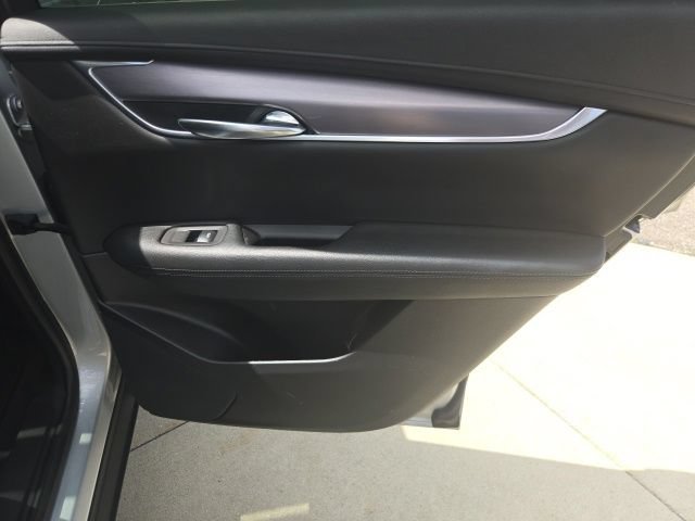 Used 2019 Cadillac XT5 Luxury FWD image 21