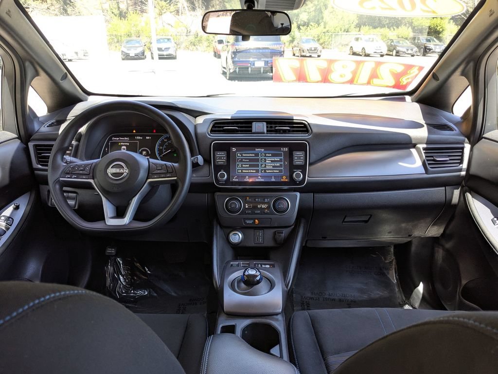 Used 2025 Nissan Leaf S FWD image 22