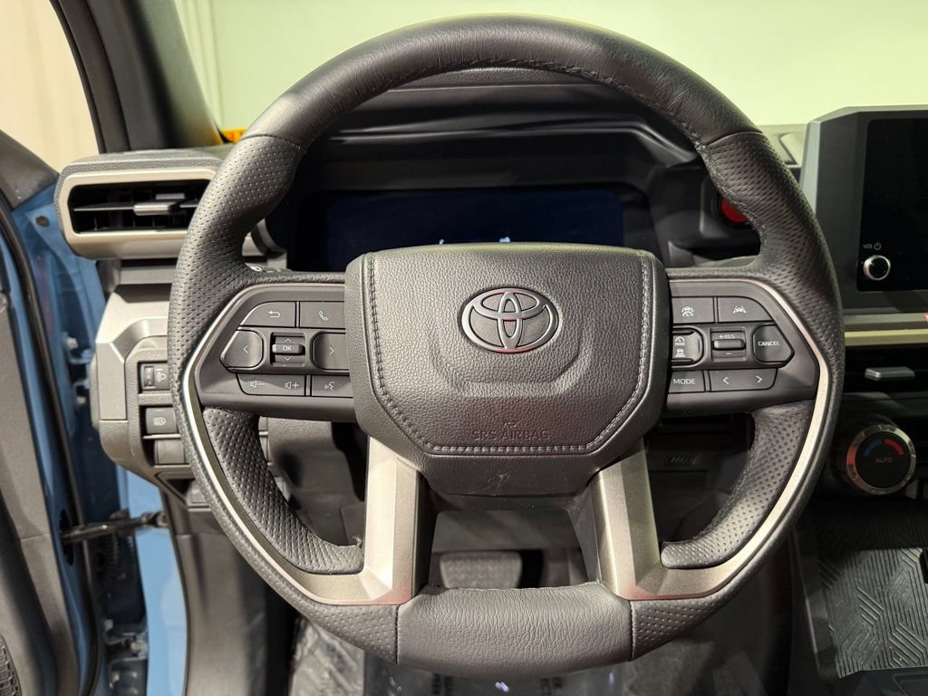 Certified 2026 Toyota Tacoma TRD Off-Road AWD/4WD image 20